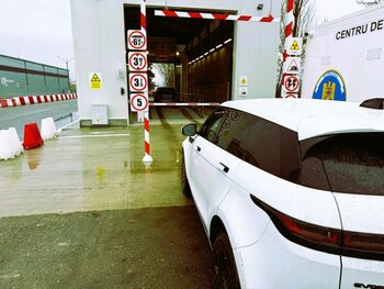 Zeci de șefi de la Autoritatea Vamală Română vor fi trimiși în posturi de execuție