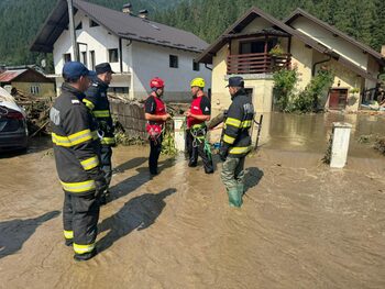 Suceava: Peste 50% din gospodăriile din Broșteni au fost afectate de inundații, anunță primarul