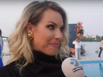 Amna e din nou singură! Artista a recunoscut că s-a despărțit de iubitul cu care se afișa din vacanțe pe Instagram: (…)