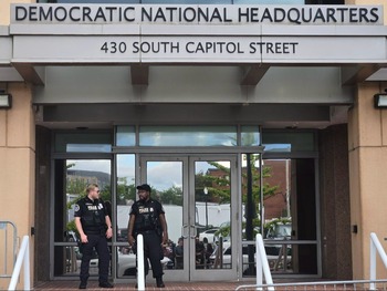 Sediul Partidului Democrat din Washington, vizat de o amenințare cu bombă! Alerta s-a dat la o zi după asasinarea (…)