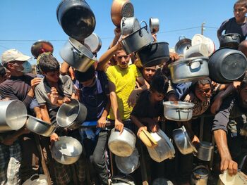 Ajutor blocat pentru Gaza: Peste 1,3 milioane de palestinieni așteaptă materiale pentru adăposturi