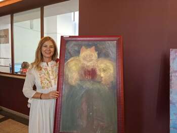 Exclusiv | Vindecare prin artă: „In loving memory of Rudolf”, vernisajul Agathei Blanck, dedicat motanului ei (…)