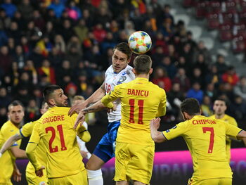 Cum a ajuns o națională pe care România o bătea cu 7-0 să fie surpriza preliminariilor CM 2026. Atacant e fiul unei (…)