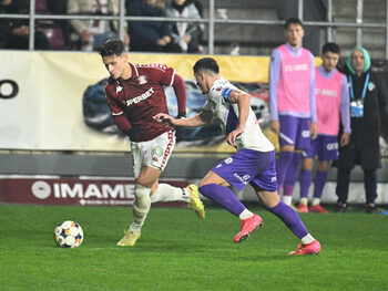 „Cine e pe primul loc?”. Alex Dobre a început să cânte la flash-interviu, după Rapid – FC Argeș 2-0