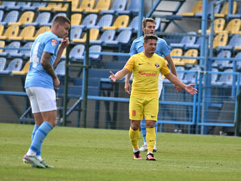 „Tendențioasă!”. Gabriel Torje a făcut praf întrebarea jurnalistei din Bosnia, care l-a enervat pe Mircea Lucescu