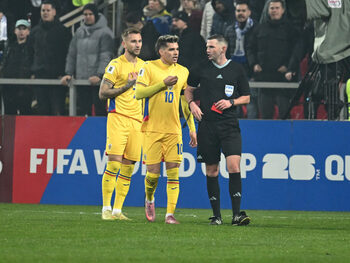 Halucinant! Mircea Lucescu e convins că Denis Drăguș nu merita cartonaș roșu: „Adversarul a simulat, arbitrul nu s-a (…)