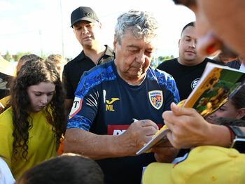 Înainte de România – Canada, selecționerul a avut o reacție fabuloasă despre Mircea Lucescu. „Wow! Eu nu vreau asta”
