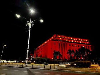 Palatul Victoria se iluminează în roșu pe 7 septembrie, concomitent cu eclipsa totală de Lună. Care este motivul
