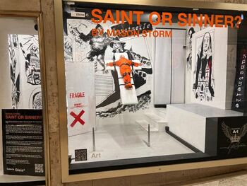 Imaginea zilei: Donald Trump, „răstignit” (Foto&Video)