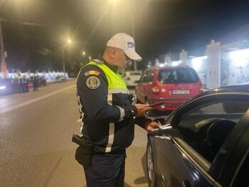 Bărbat de 47 de ani, depistat la volan după ce ar fi consumat băuturi alcoolice