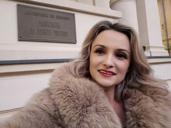 Motivul pentru care Amalia BELLANTONI și soțul ei și-au agresat fizic vecinii. Iată ce ascundea lângă bloc vedeta (…)