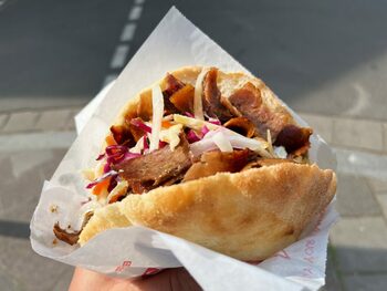 Românii sunt mari iubitori de chebapuri. Câte au comandat în ultimul an?