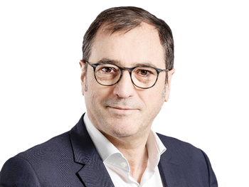 Premieră: Şeful Dacia, pe lista scurtă pentru a prelua conducerea Grupului Renault