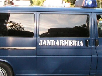 Mehedinți: Autospecială a Jandarmeriei, implicată într-un accident în Drobeta Turnu Severin