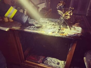 Incendiu la o biserică din Hunedoara, din cauza unei lumânări aprinse