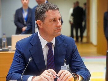 Tánczos Barna, despre proiectul privind interzicerea cumulului pensie-salariu: „Dacă se angajează la privat, poate (…)