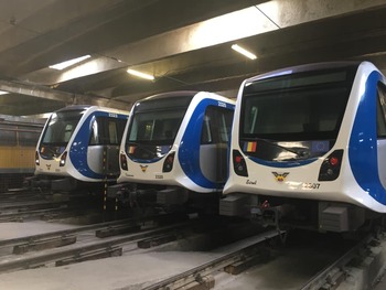 Infiltrații la metrou din cauza ploilor torențiale, însă traficul se desfășoară normal, anunță Metrorex