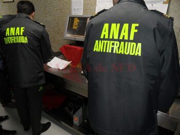 Vameșii și inspectorii ANAF ar putea fi obligați să poarte camere video în timpul controalelor