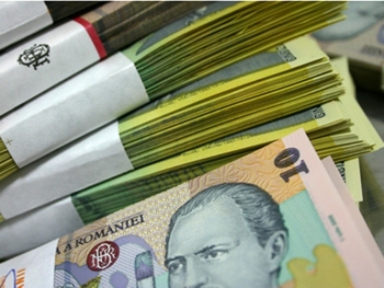 Ritmul anual de creştere a creditării private a încetinit în iulie la 8,7%, soldul ajungând la 439 miliarde lei, (…)