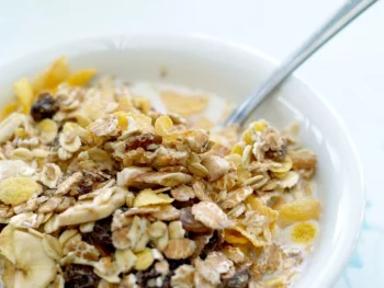 Cerealele pentru micul dejun, contaminate cu 'poluanți eterni', arată un nou studiu