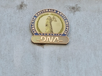DGA a intrat pe fir: Ofițer din structuri speciale, reținut într-un dosar de șantaj și divulgare de informații secrete