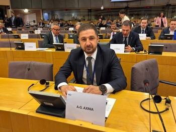 După declaraţiile Iuliei Scântei, Axinia (ECR) cere demisiile judecătorilor CCR care au anulat prezidenţialele