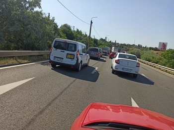 Haos pe A2: 5 vehicule implicate într-un carambol uriaș cu 17 victime și o coadă de 7 km!