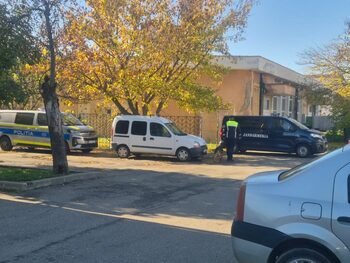 Polițiștii mehedințeni întreprind acțiuni pentru creșterea siguranței școlare