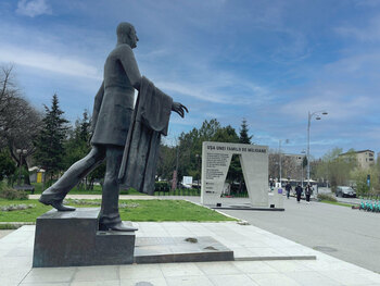 Accenture România ofamiliedemilioane.ro