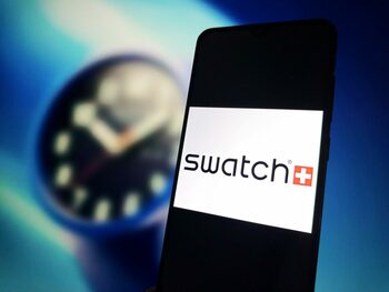 SCANDAL în China! Swatch retrage o reclamă acuzată de rasism, după apeluri la boicot
