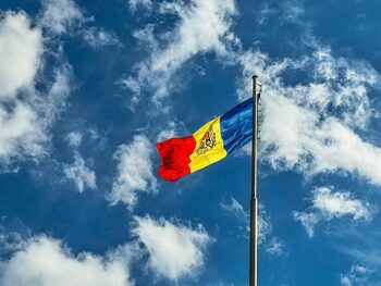 Alegeri R. Moldova: 39 de partide pot participa, vot prin corespondenţă extins şi campanie electorală mai lungă