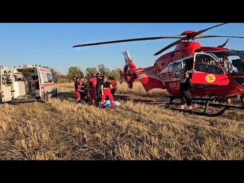 (VIDEO) Mehedinți: O persoană a suferit arsuri grave într-un incendiu de vegetație uscată