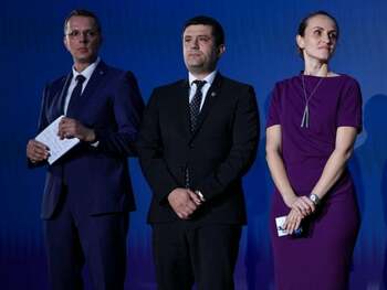 Lasconi explică ascensiunea „troicii” Ţoiu, Moșteanu, Miruță: Au ajuns miniștrii lui Nicușor Dan pentru că m-au (…)