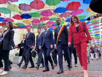 Gafa de protocol de la Timișoara, a lui Nicușor Dan, nu a fost singurul moment amuzant. O plimbare banală a (…)