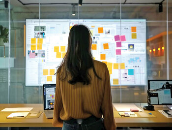 CV-ul spune povestea. LinkedIn arată adevărul