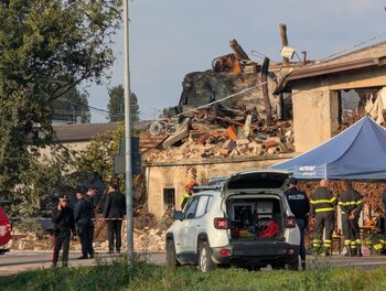Trei carabinieri ucişi și 21 de răniţi în Italia, după ce o familie a aruncat în aer casa din care urma să fie evacuată
