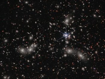Astronomii au aflat, în sfârșit, cum s-au aprins „luminițele” la începutul Universului