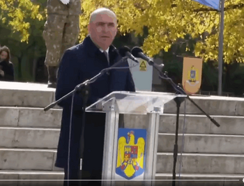 Bolojan, de Ziua Armatei: Trăim o perioadă complicată în plan intern şi în plan extern