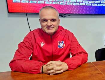 Erik Lincar e deranjat de tragerile de timp! „Abia aștept ca în fotbal să apară timpul efectiv de joc!”