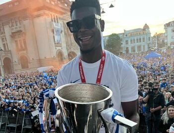 FCSB trage un fotbalist pe linie moartă după transferul lui Mamadou Thiam