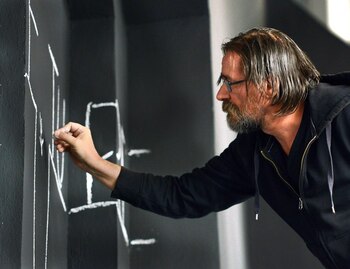 Dan Perjovschi, artist: „Acum 15 ani eram mai iacobin, voiam ca arta mea să țină numai de revoluție și libertatea de (…)