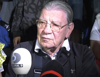 Secretul pe care Emeric Ienei nu l-a spus despre cea de a doua lui soție multă vreme. De ce nu a luat-o la stadion (…)