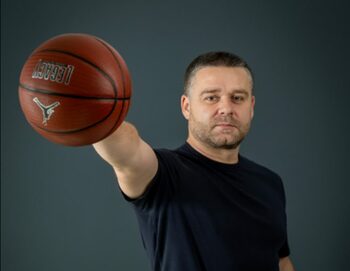 Ciprian Ciucu, mesaj pentru locuitorii Sectorului 6 după anunțul candidaturii la Primăria Capitalei: „Nu plec nicăieri”