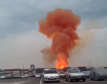 Opt morți într-o explozie la New Delhi. O mașină a sărit în aer în apropierea unui obiectiv istoric