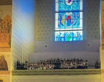 În Catedrala Națională, Corul Patriarhiei a cântat o melodie pe versurile poetului legionar Radu Gyr. Au fost (…)