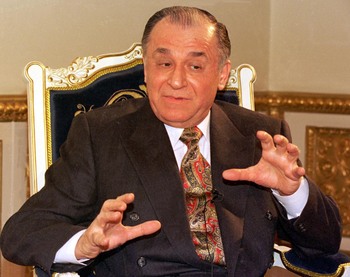 Ce spunea Ion Iliescu despre glumele care se făceau pe seama vârstei lui? De neașteptat ce reacție a putut să aibă, (…)