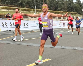 Nicolae Soare, după recordul istoric la maraton: „M-am luptat mai mult cu timpul. La final, am explodat”