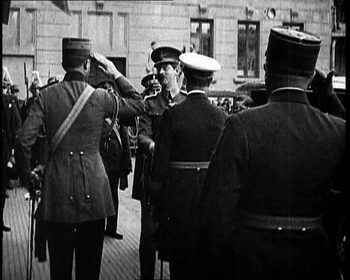 Un Consiliu de Coroană ciudat