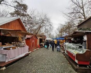 Austeritatea taie ciolanul cu fasole din meniul de 1 Decembrie. Și pentru Revelion primăriile renunță la artificii