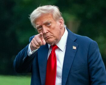 Trump, diagnosticat cu insuficiență venoasă cronică după apariția umflăturilor la picioare